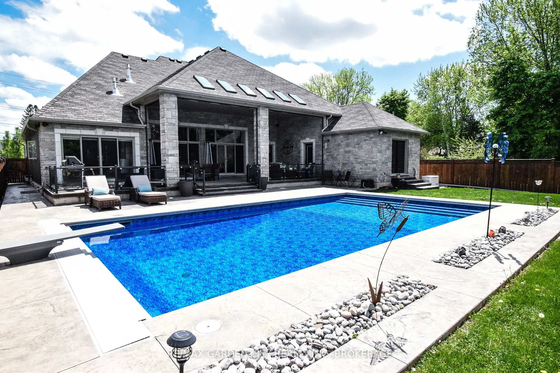 Photo 37 of 223 Willson Road, Welland, Prince Charles — HOMEH