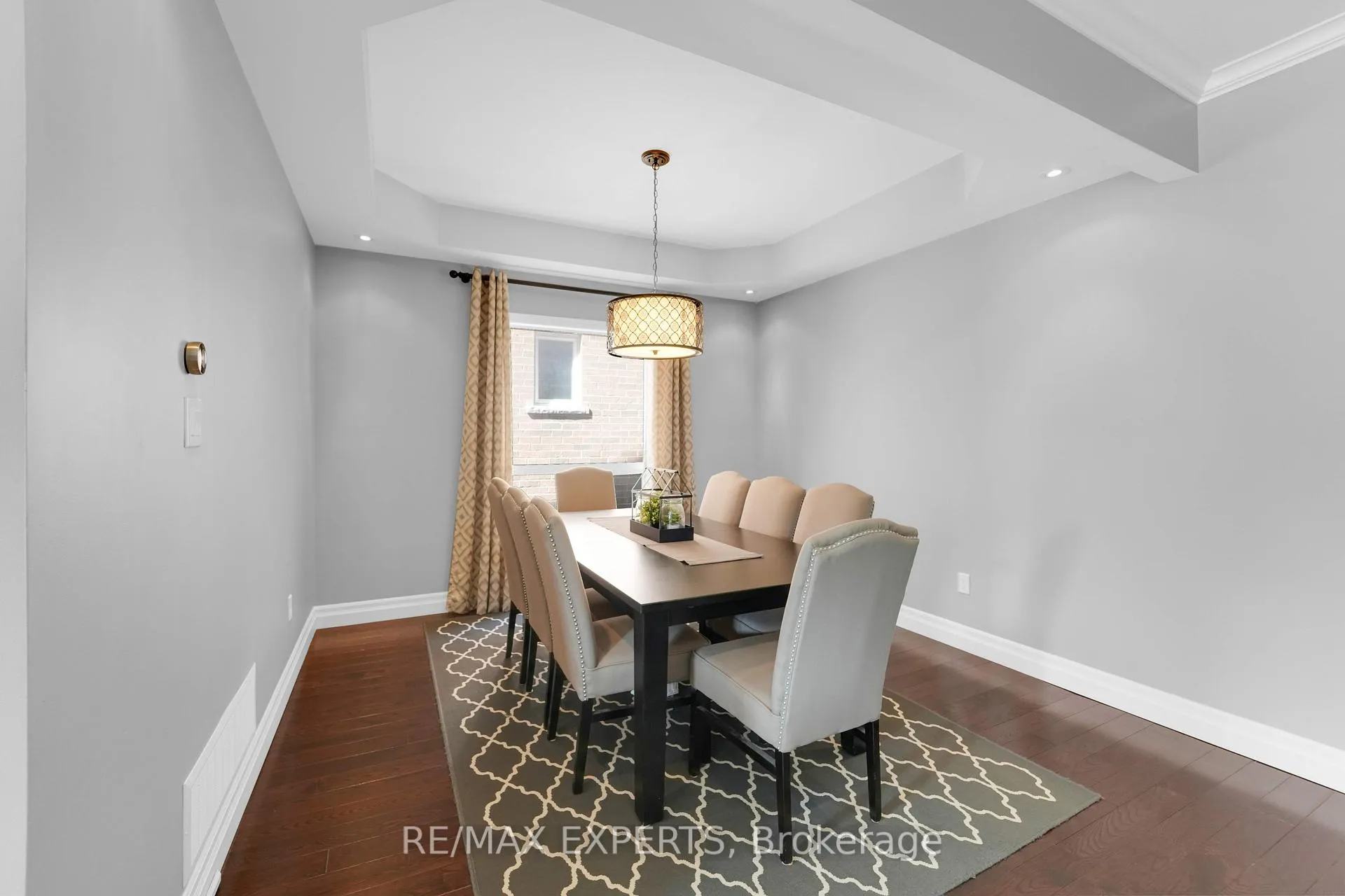 Photo 14 of 57 Gray Park Drive, Caledon, Bolton North — HOMEH