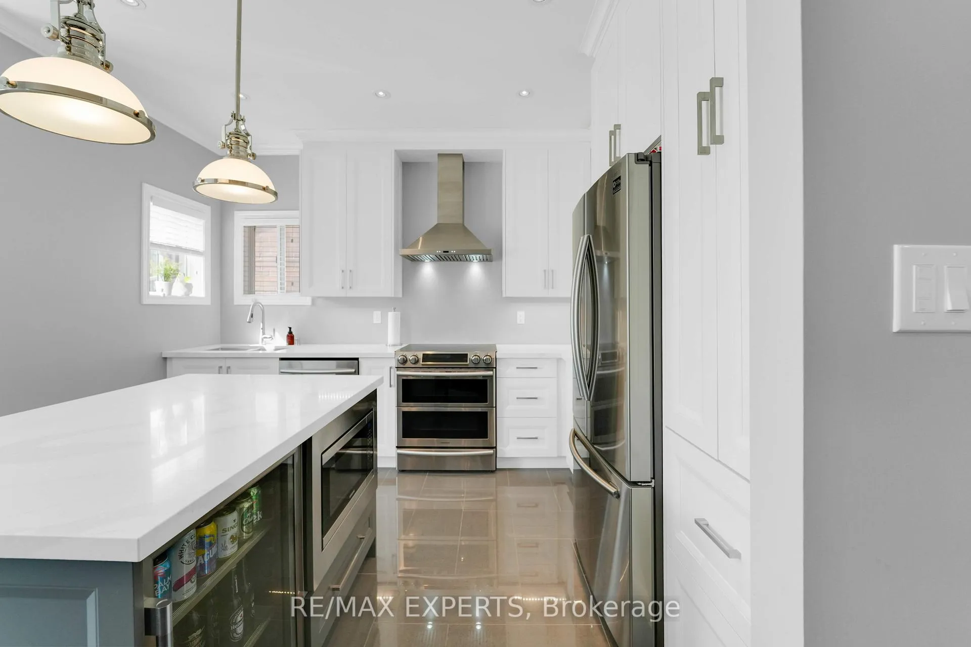 Photo 16 of 57 Gray Park Drive, Caledon, Bolton North — HOMEH