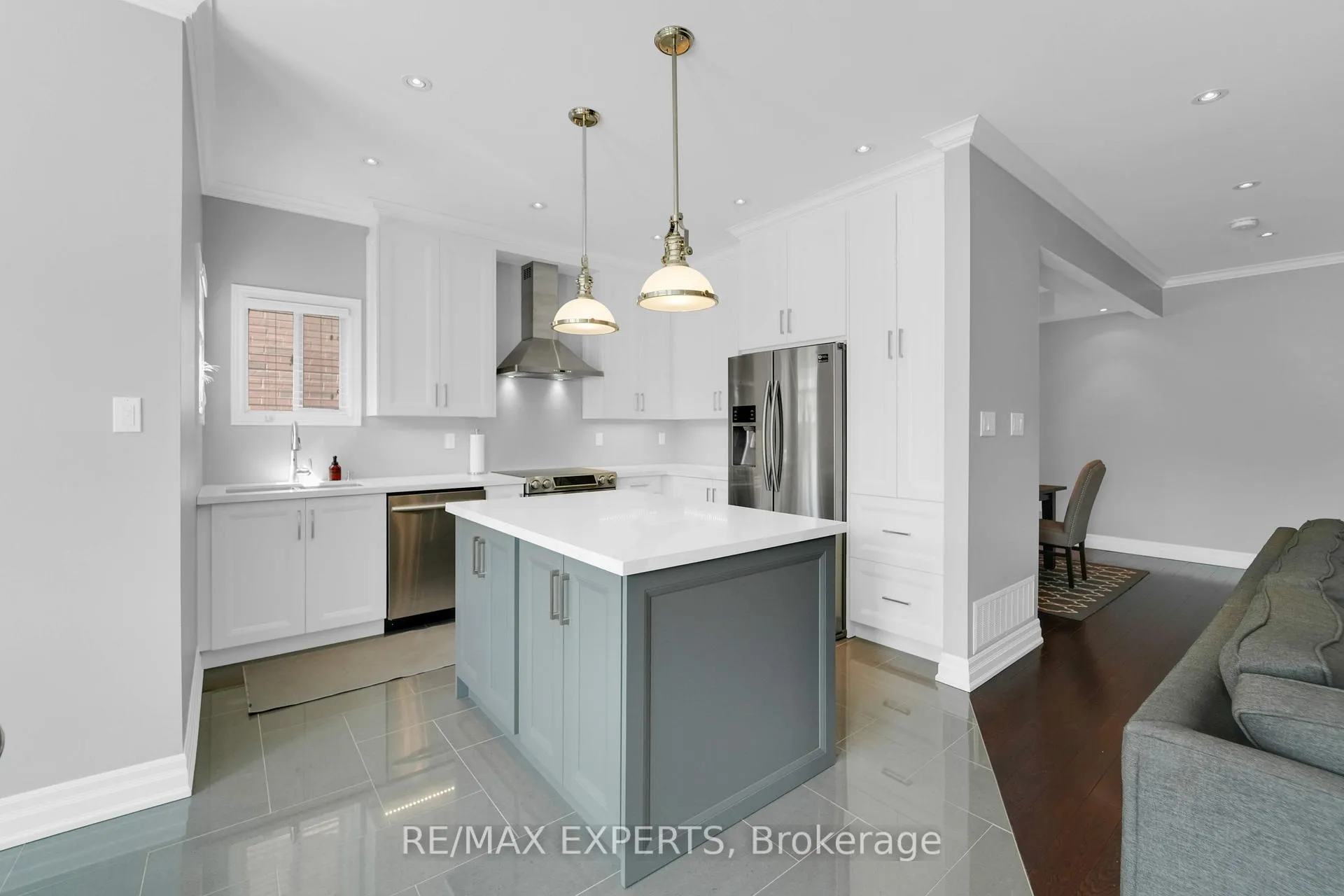 Photo 18 of 57 Gray Park Drive, Caledon, Bolton North — HOMEH