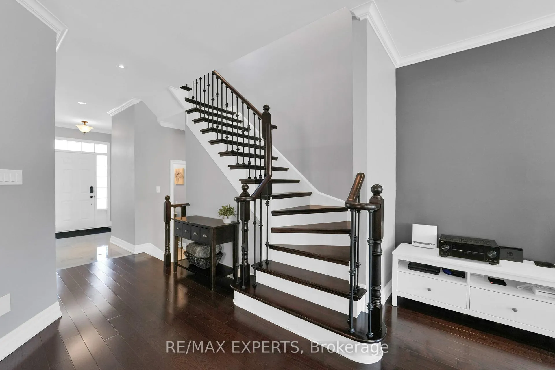 Photo 22 of 57 Gray Park Drive, Caledon, Bolton North — HOMEH