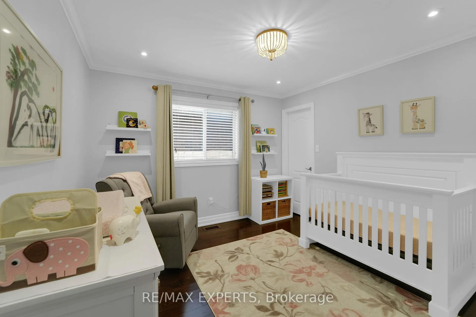 Photo 30 of 57 Gray Park Drive, Caledon, Bolton North — HOMEH