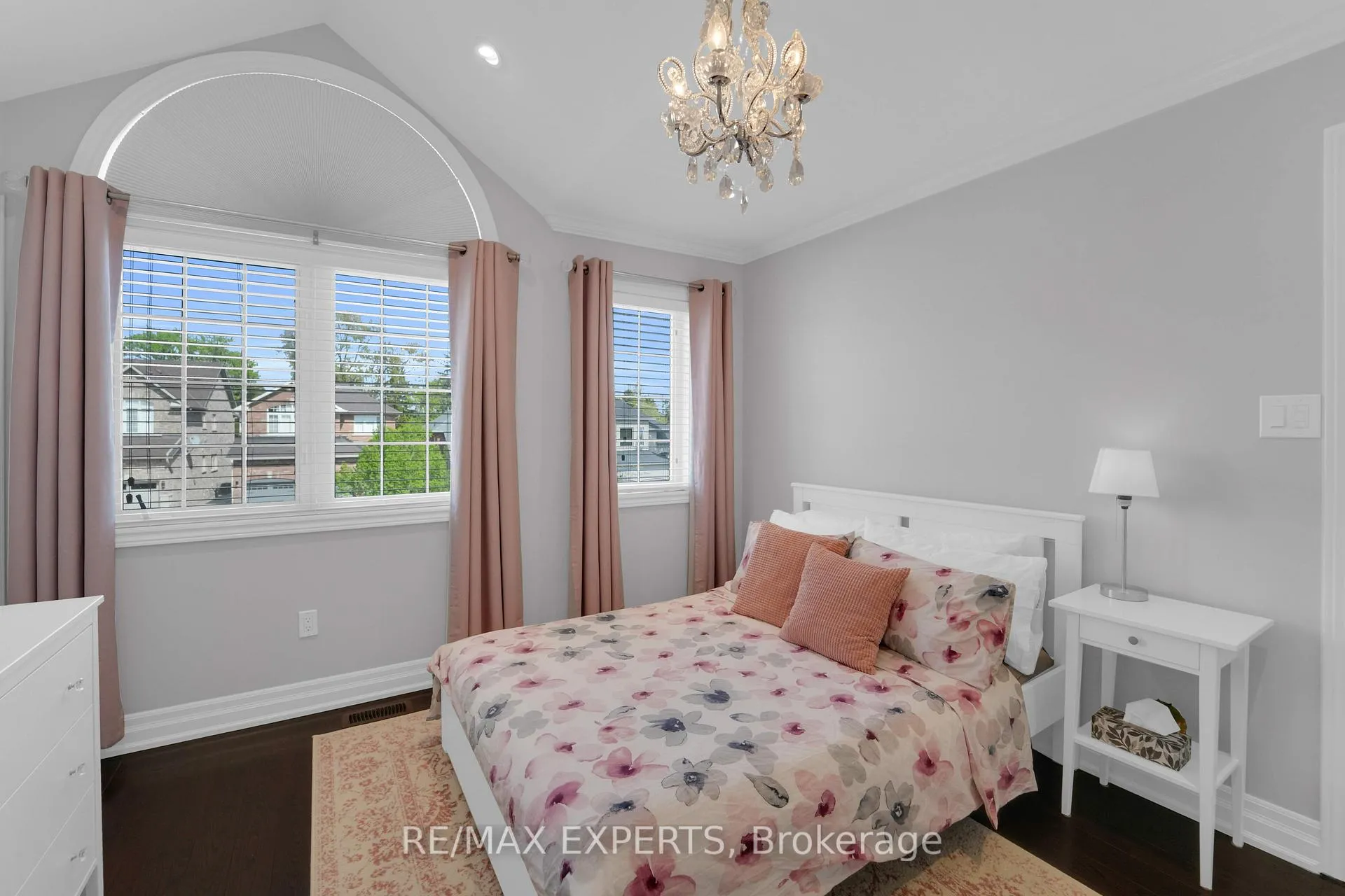 Photo 34 of 57 Gray Park Drive, Caledon, Bolton North — HOMEH