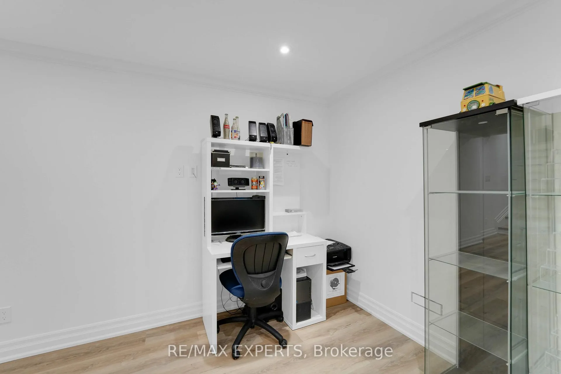 Photo 42 of 57 Gray Park Drive, Caledon, Bolton North — HOMEH