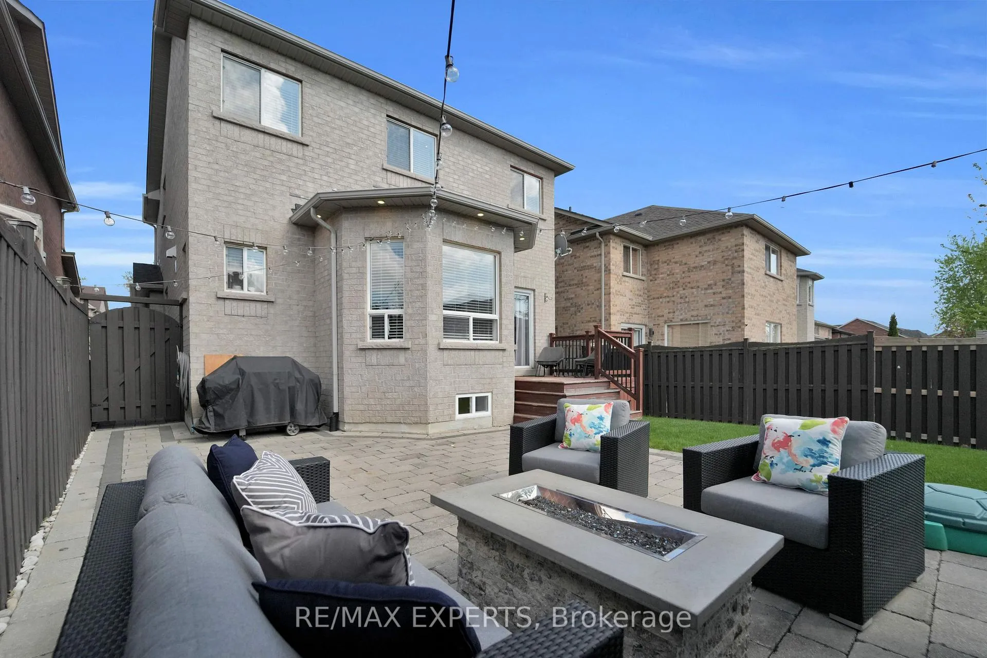 Photo 50 of 57 Gray Park Drive, Caledon, Bolton North — HOMEH
