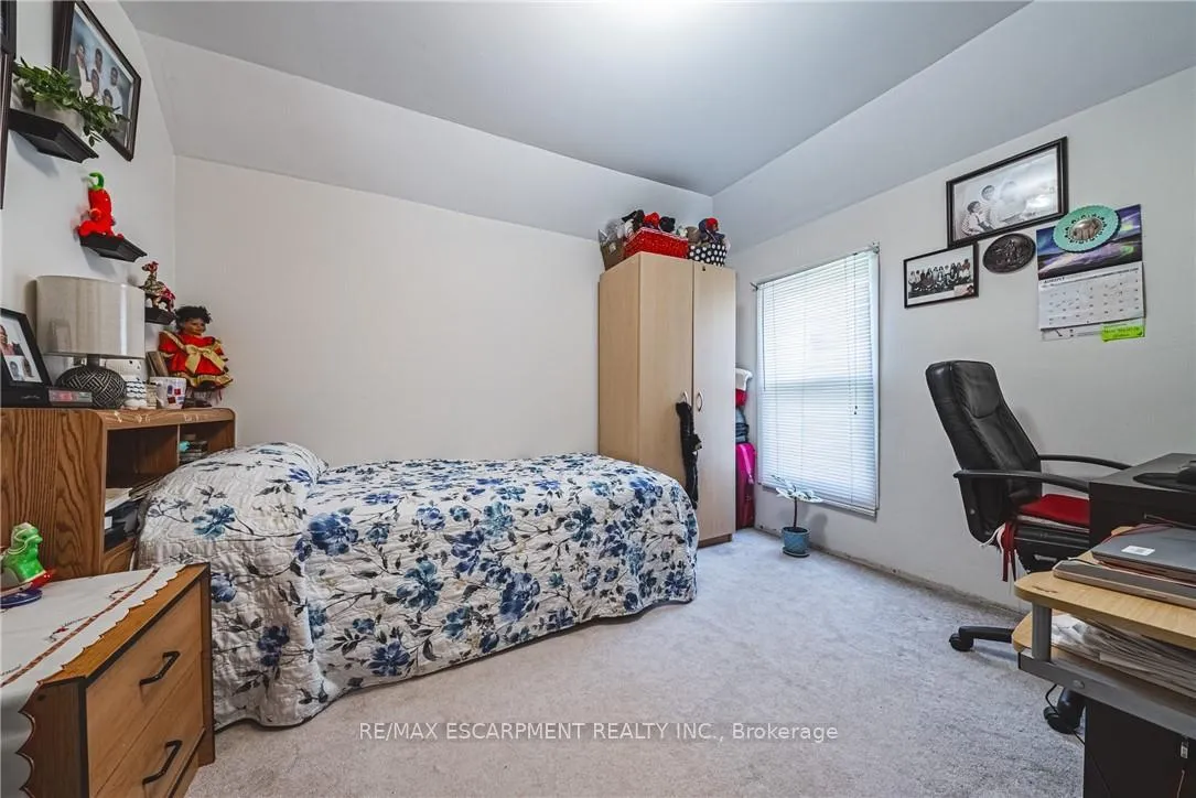 Photo 14 of 64 Kinrade Avenue, Hamilton, Gibson — HOMEH