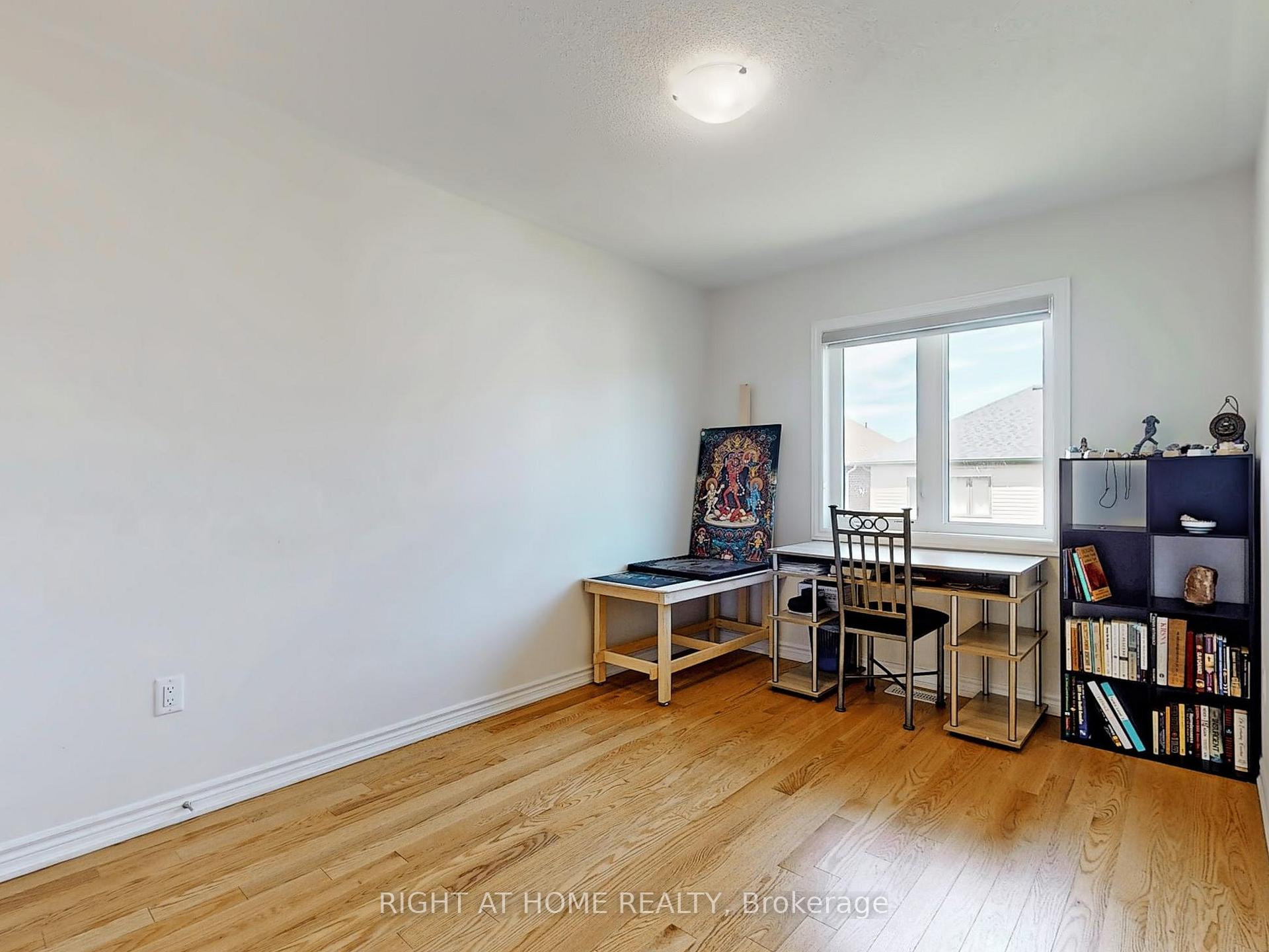Photo 11 of 18 Bannister Road, Barrie, Rural Barrie Southeast — HOMEH
