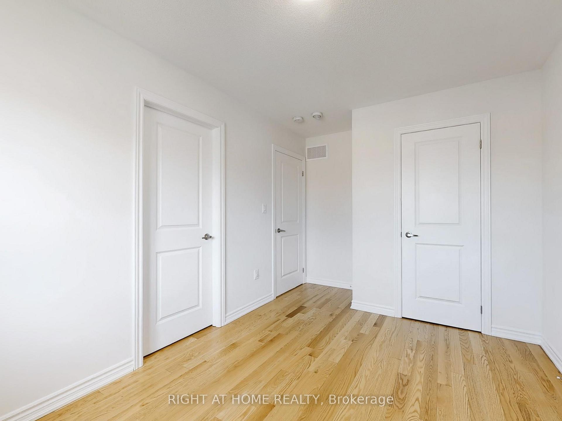 Photo 12 of 18 Bannister Road, Barrie, Rural Barrie Southeast — HOMEH