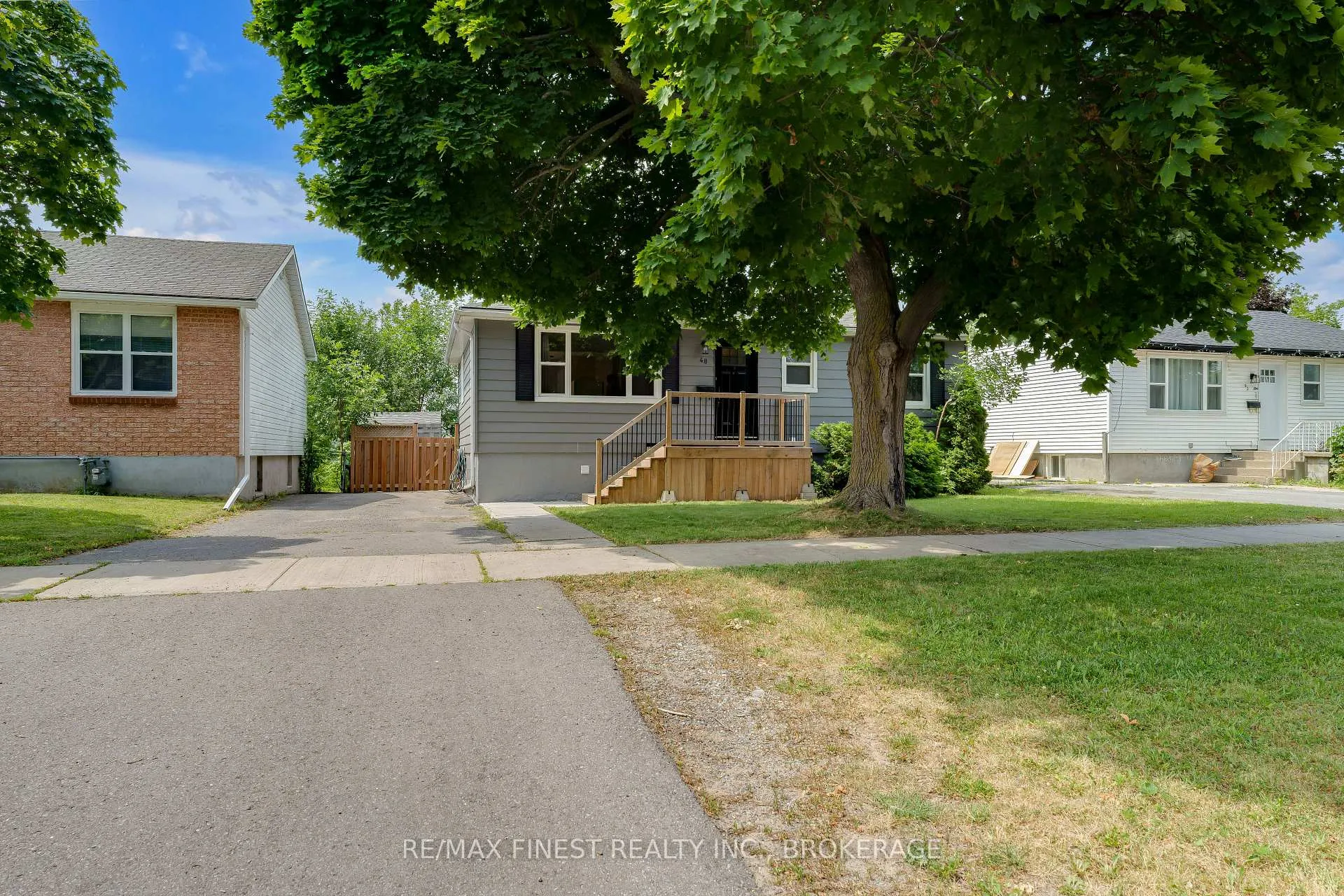 Photo 2 of 48 Brant Street, Kingston, East of Sir John A. Blvd — HOMEH