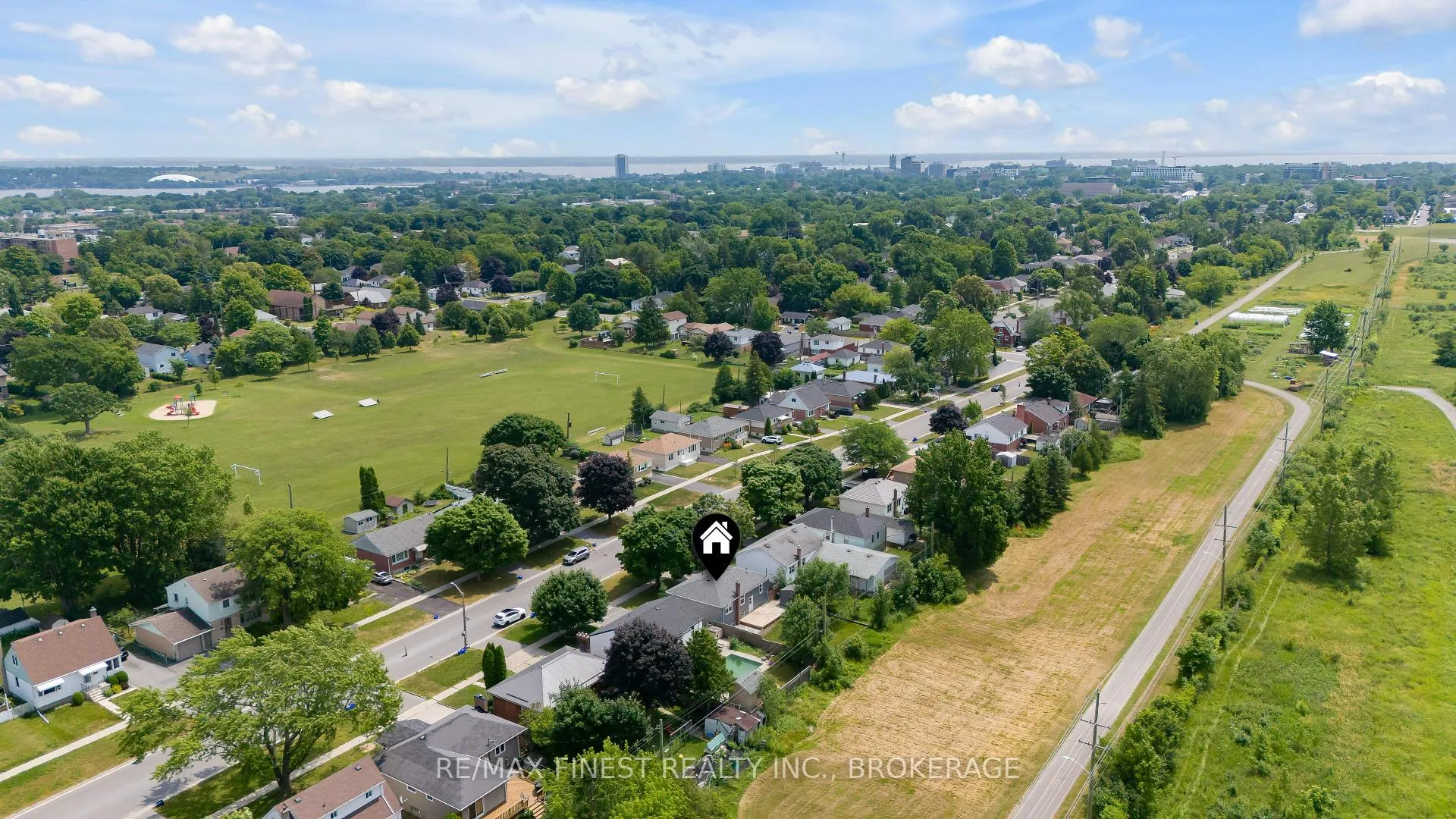 Photo 35 of 48 Brant Street, Kingston, East of Sir John A. Blvd — HOMEH