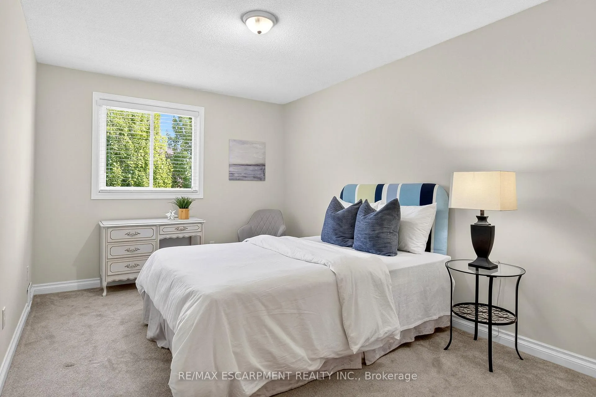Photo 27 of 150 Solomon Crescent, Hamilton, Trenholme — HOMEH