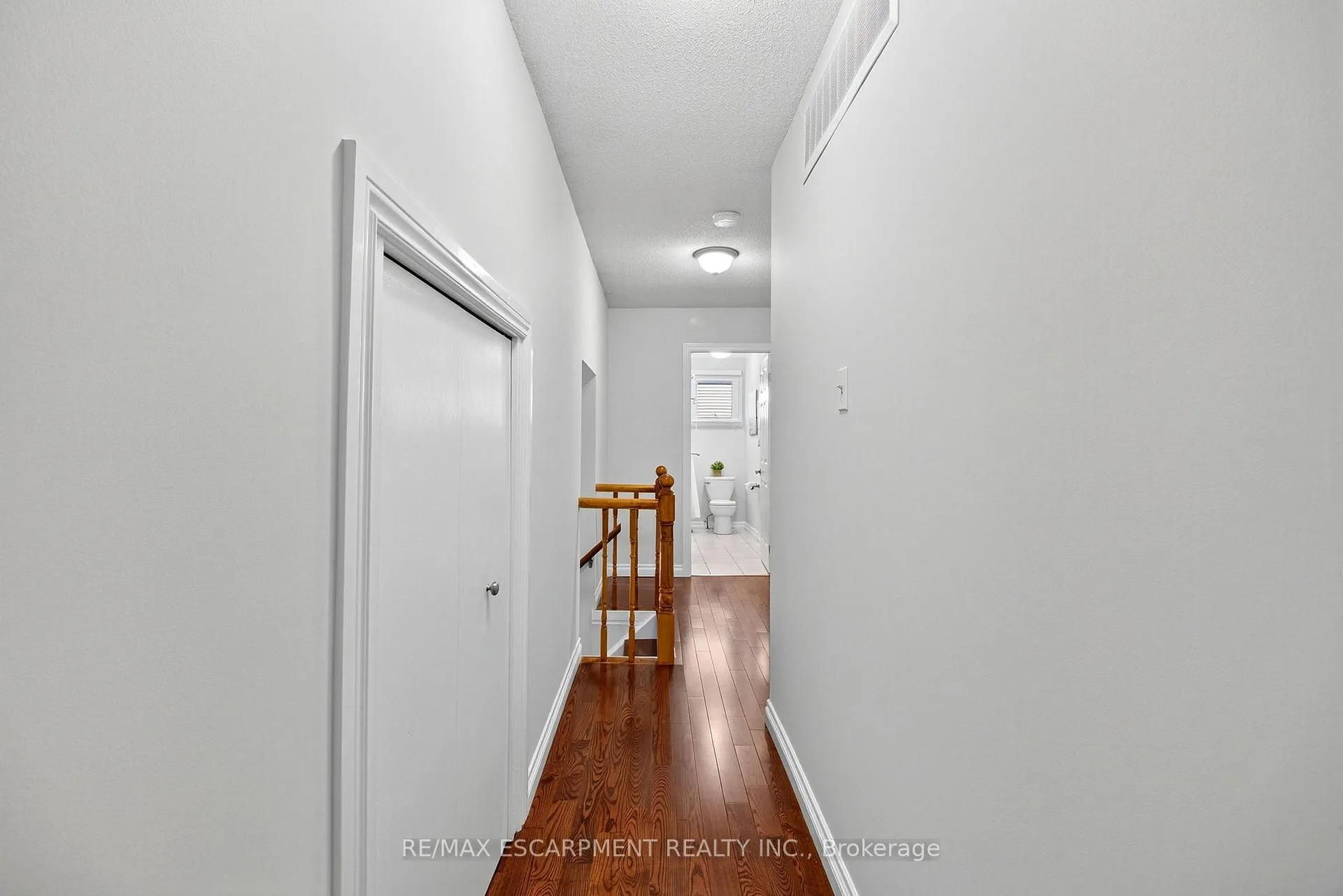 Photo 28 of 150 Solomon Crescent, Hamilton, Trenholme — HOMEH