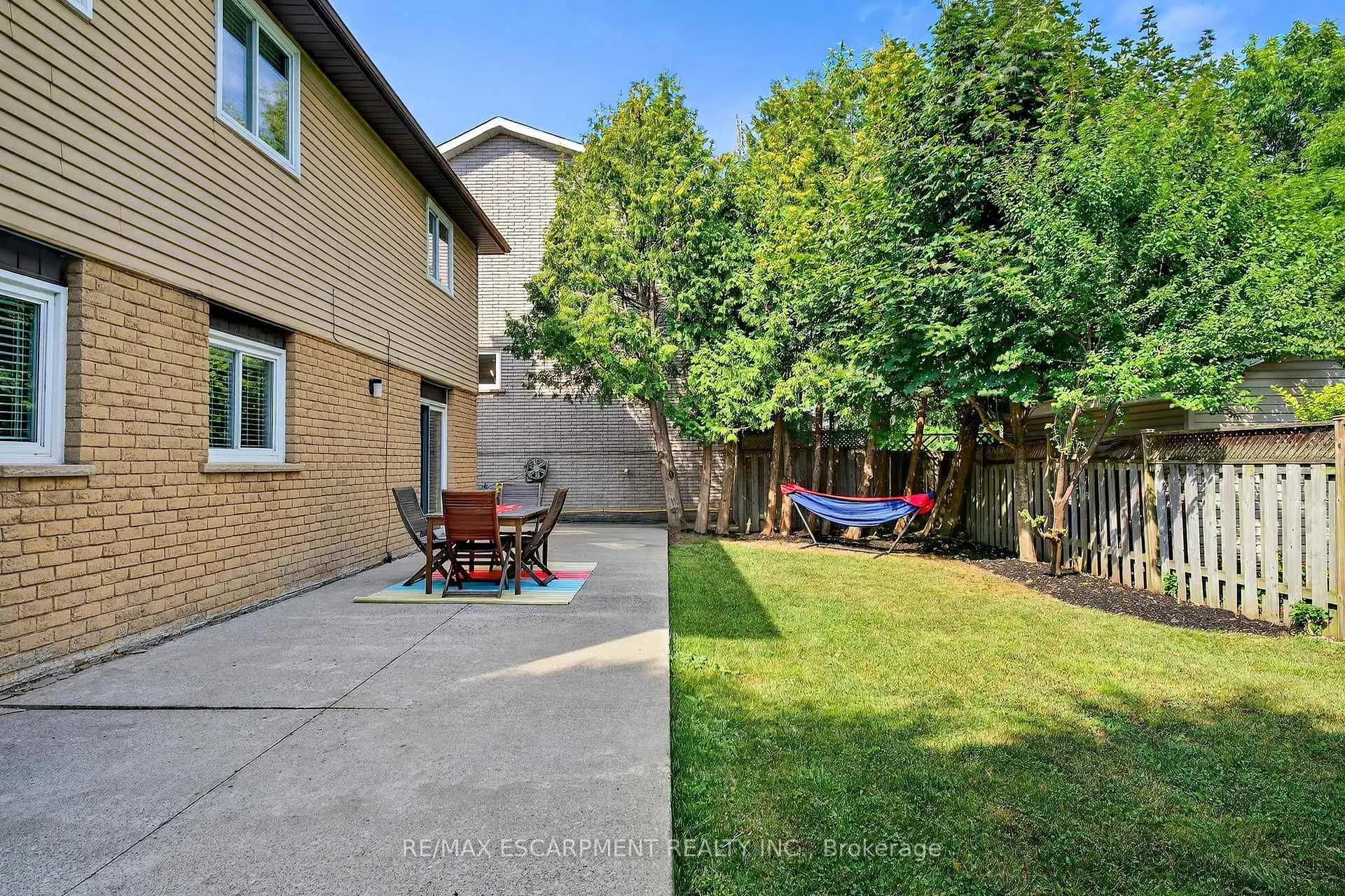 Photo 35 of 150 Solomon Crescent, Hamilton, Trenholme — HOMEH