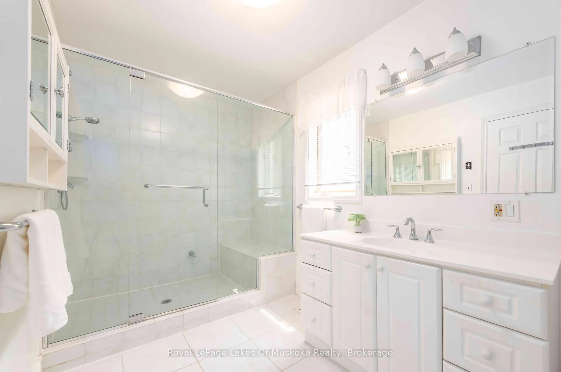 Photo 17 of 17 Sadler Drive, Bracebridge, Monck (Bracebridge) — HOMEH