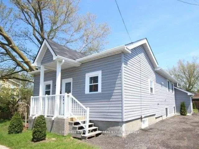 Front of 394 Ontario Street