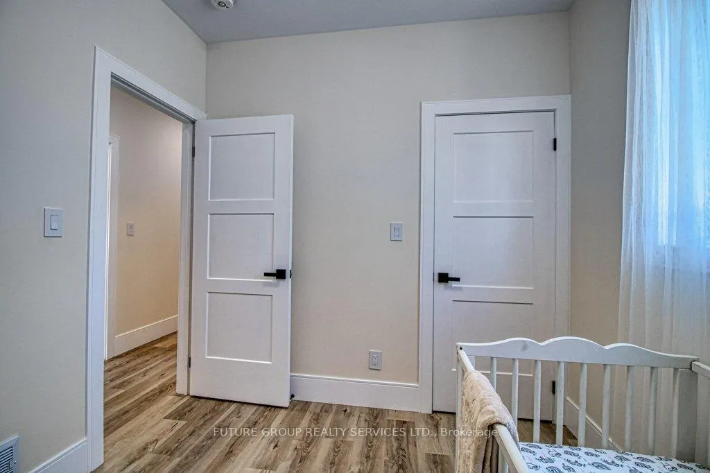 Photo 22 of 109 Penrose Street, Sarnia — HOMEH
