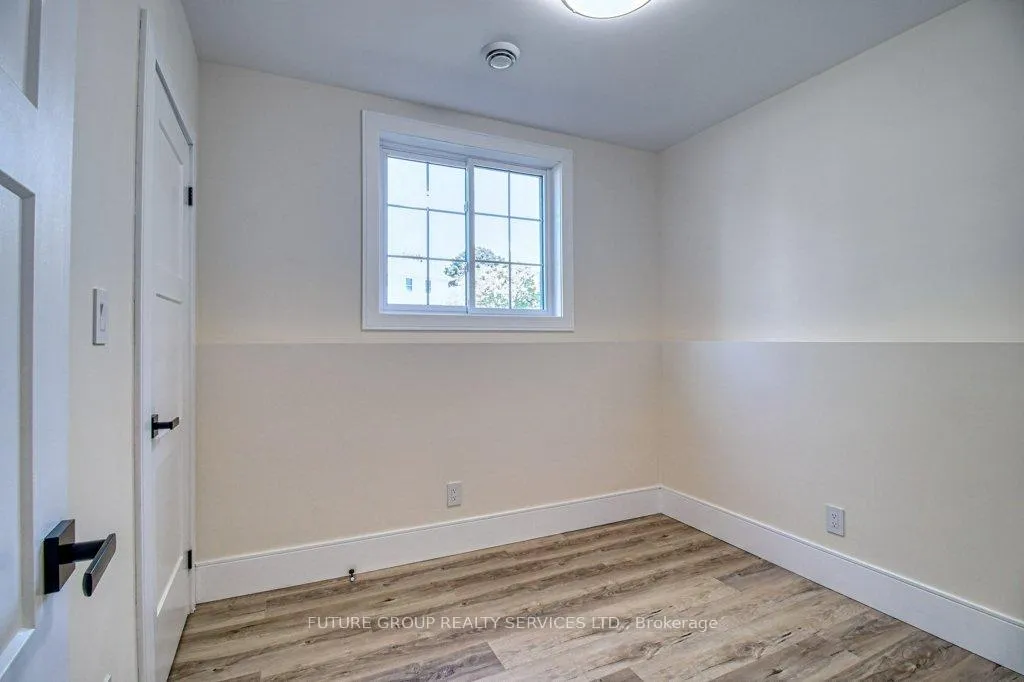 Photo 27 of 109 Penrose Street, Sarnia — HOMEH
