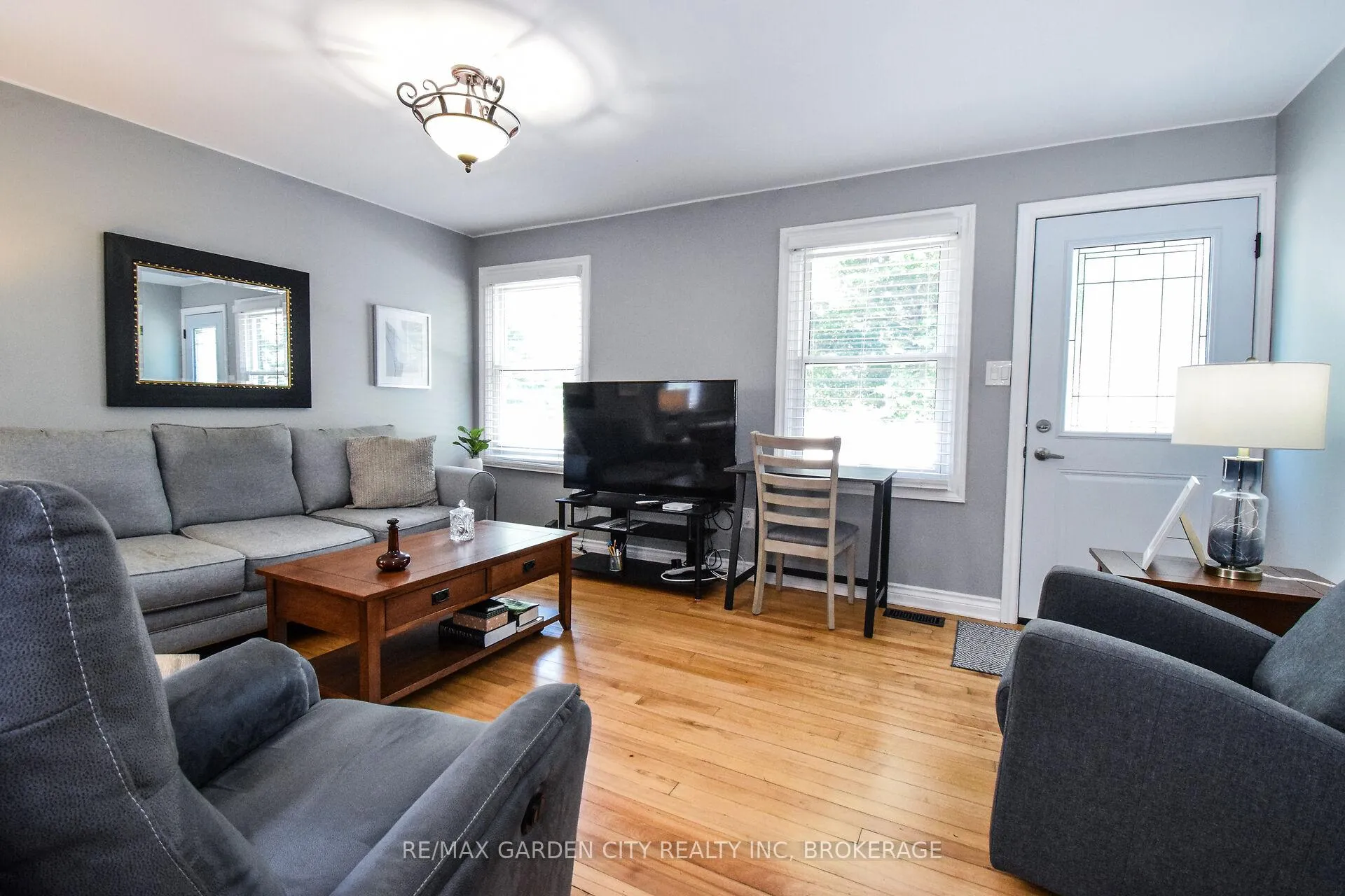 Photo 7 of 105 Mcarthur Avenue, Welland, Lincoln/Crowland — HOMEH