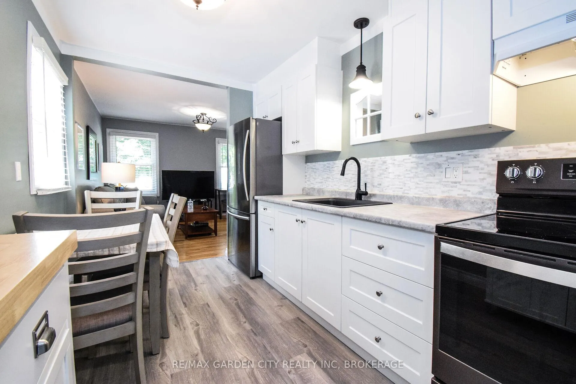 Photo 14 of 105 Mcarthur Avenue, Welland, Lincoln/Crowland — HOMEH