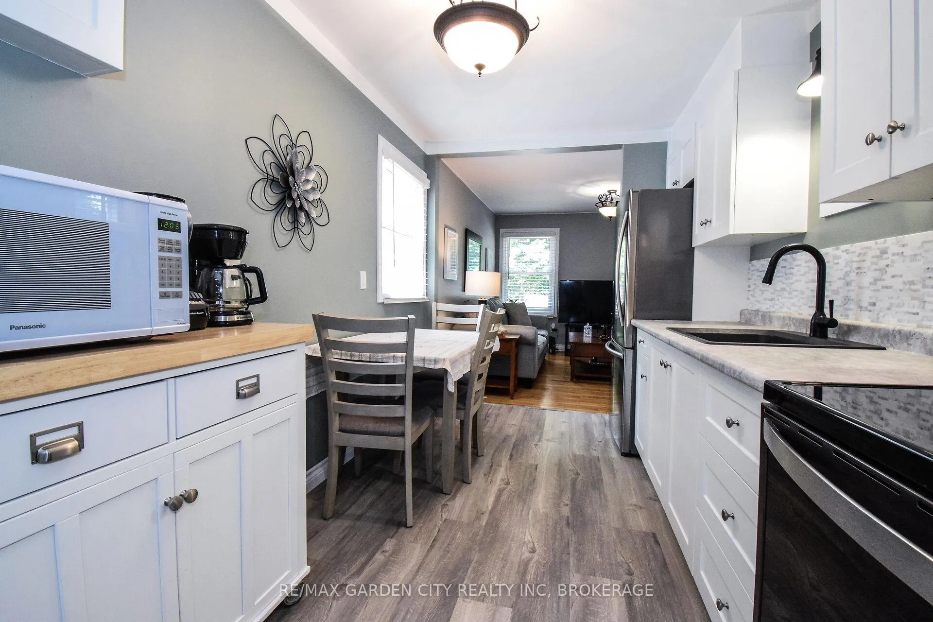 Photo 15 of 105 Mcarthur Avenue, Welland, Lincoln/Crowland — HOMEH