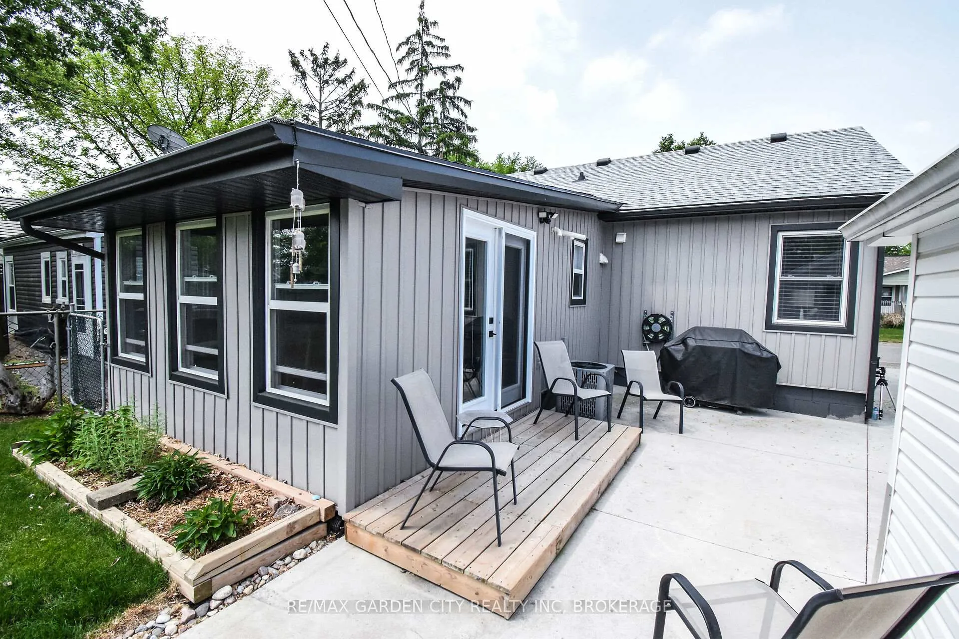 Photo 32 of 105 Mcarthur Avenue, Welland, Lincoln/Crowland — HOMEH