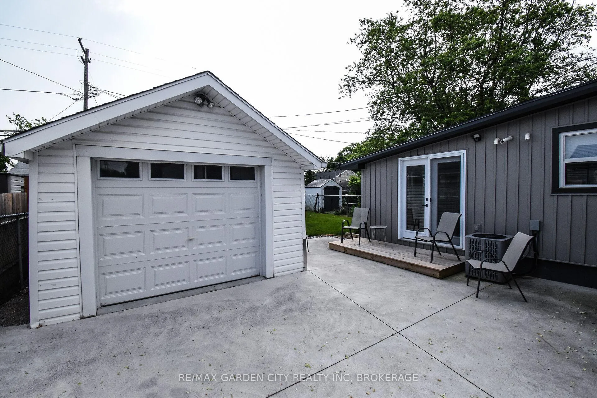 Photo 35 of 105 Mcarthur Avenue, Welland, Lincoln/Crowland — HOMEH