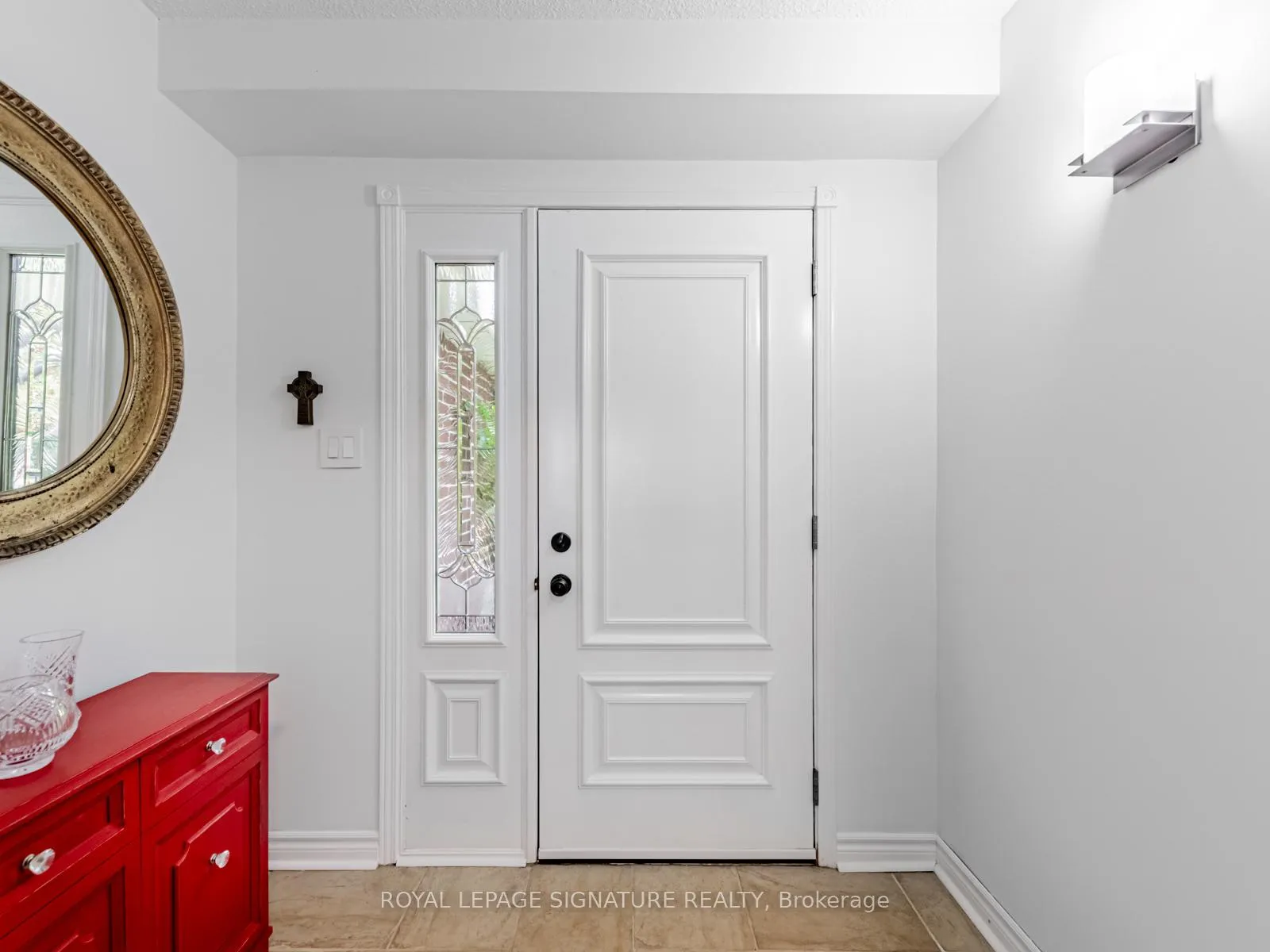 Photo 4 of 21 Emeline Crescent, Markham, Markham Village — HOMEH