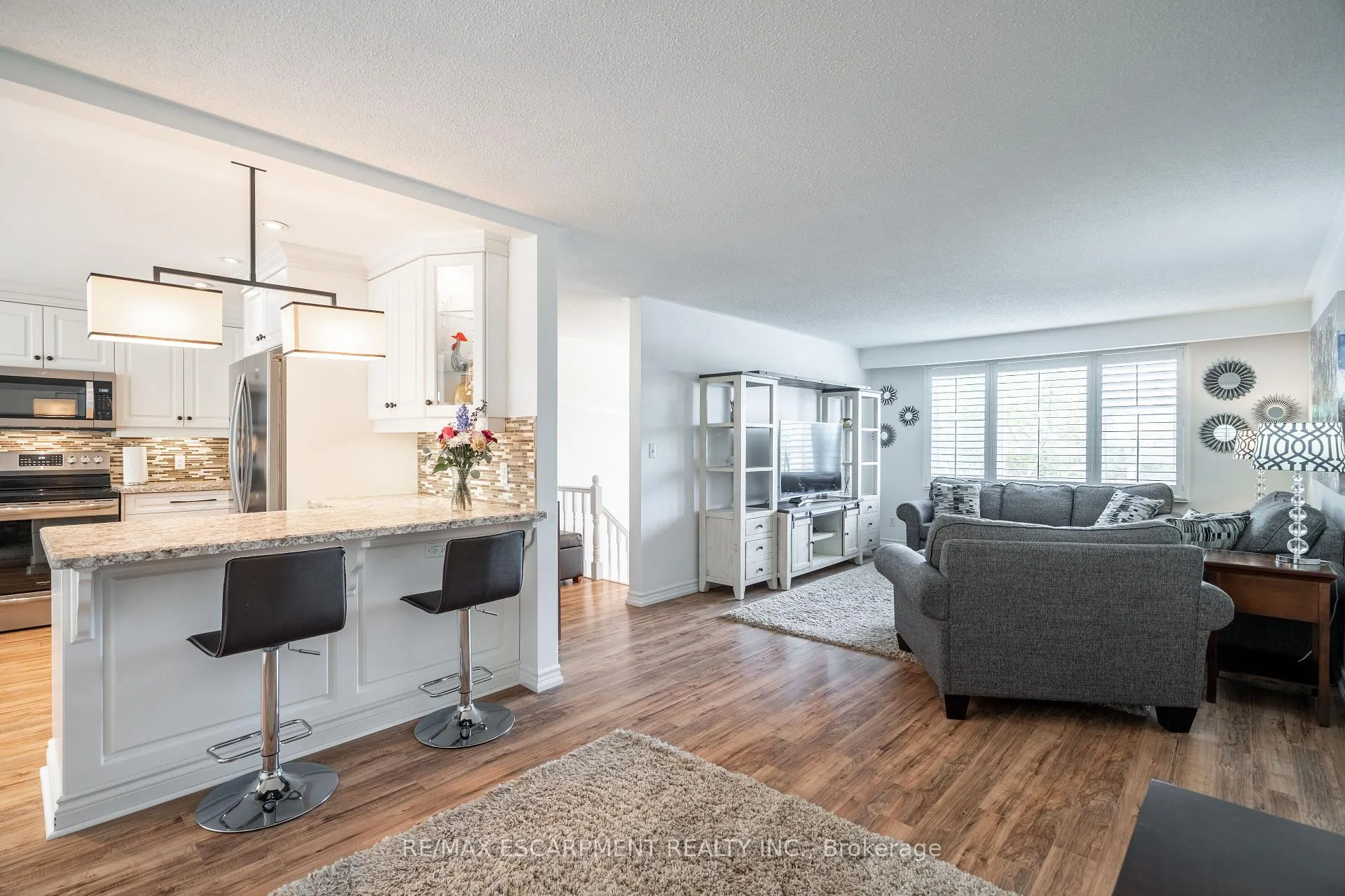 Photo 17 of 34 Palm Court, Hamilton, Stoney Creek — HOMEH