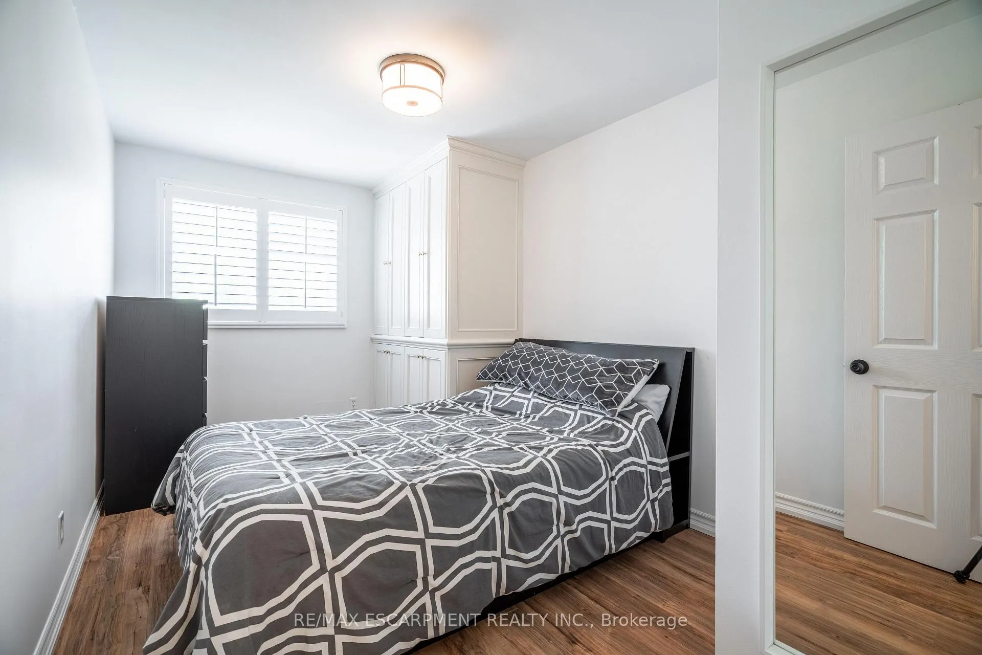 Photo 21 of 34 Palm Court, Hamilton, Stoney Creek — HOMEH