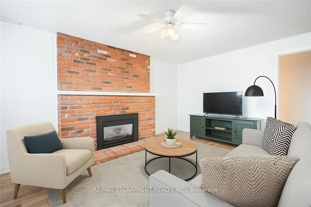 Photo 28 of 34 Palm Court, Hamilton, Stoney Creek — HOMEH