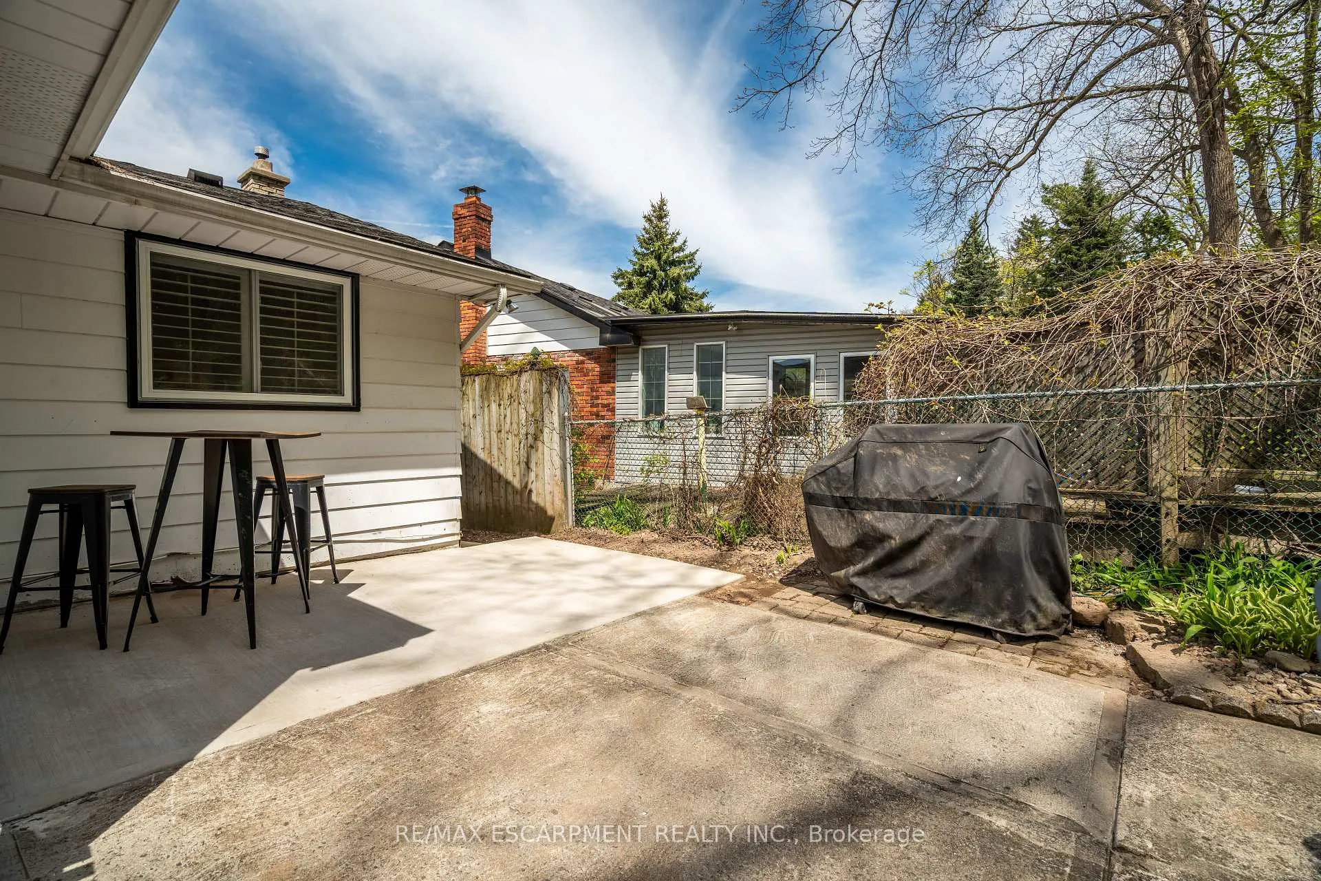 Photo 35 of 34 Palm Court, Hamilton, Stoney Creek — HOMEH