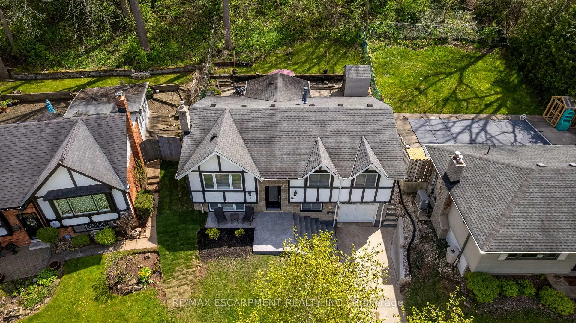 Photo 37 of 34 Palm Court, Hamilton, Stoney Creek — HOMEH