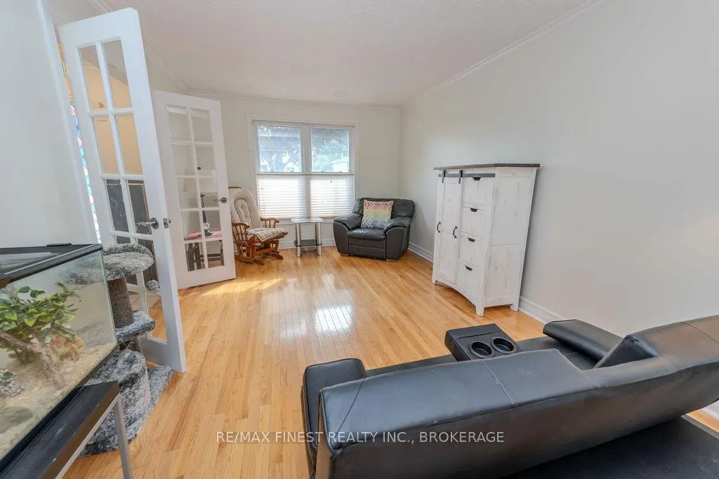 Photo 8 of 1106 Wintergreen Crescent, Kingston, City Northwest — HOMEH