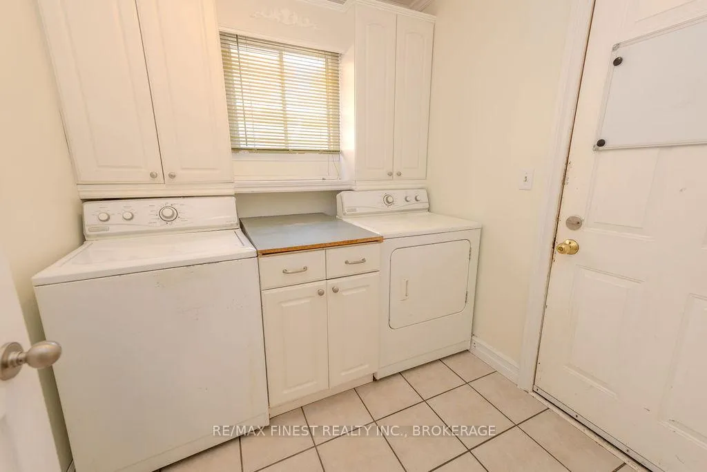 Photo 19 of 1106 Wintergreen Crescent, Kingston, City Northwest — HOMEH