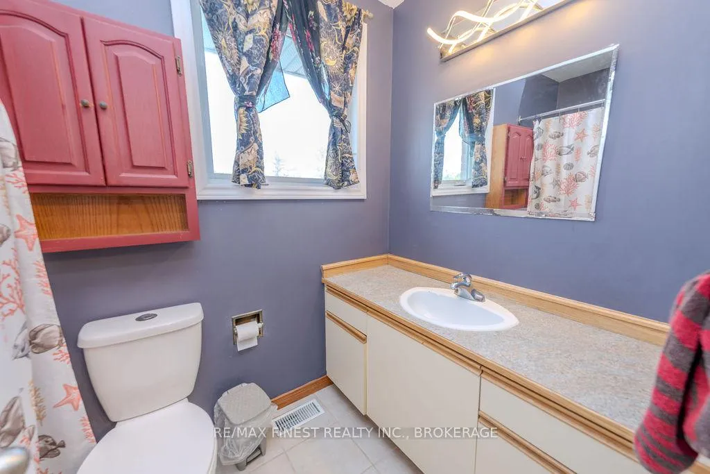 Photo 30 of 1106 Wintergreen Crescent, Kingston, City Northwest — HOMEH
