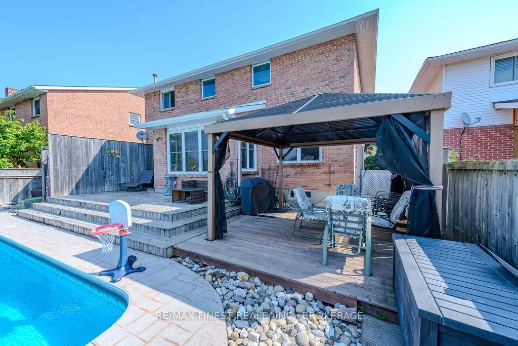 Photo 37 of 1106 Wintergreen Crescent, Kingston, City Northwest — HOMEH