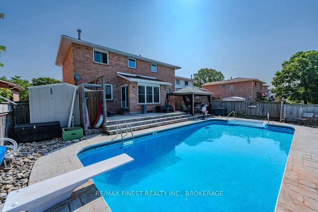 Photo 39 of 1106 Wintergreen Crescent, Kingston, City Northwest — HOMEH