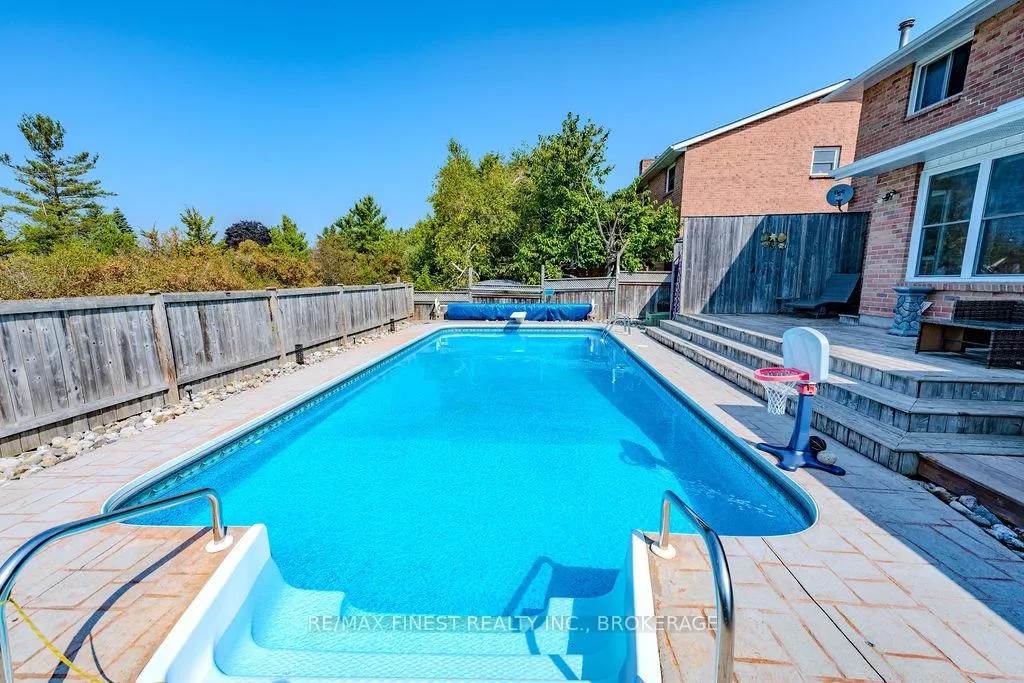 Photo 40 of 1106 Wintergreen Crescent, Kingston, City Northwest — HOMEH