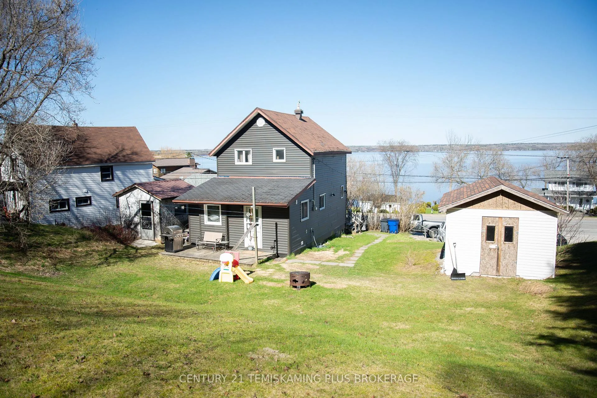 Photo 4 of 500 Lakeshore Road, Temiskaming Shores — HOMEH