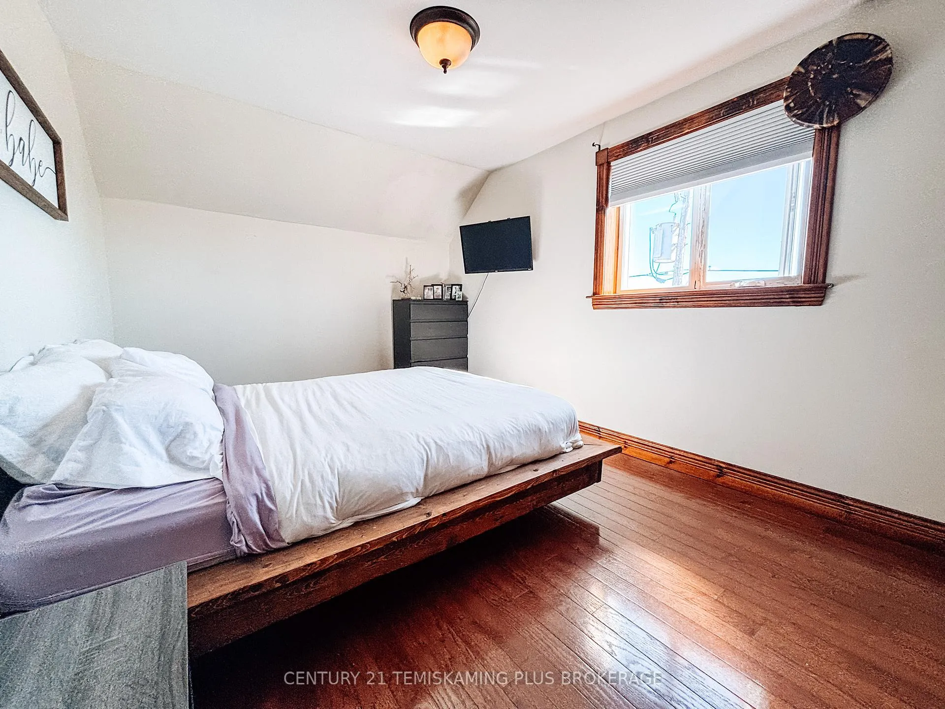 Photo 11 of 500 Lakeshore Road, Temiskaming Shores — HOMEH