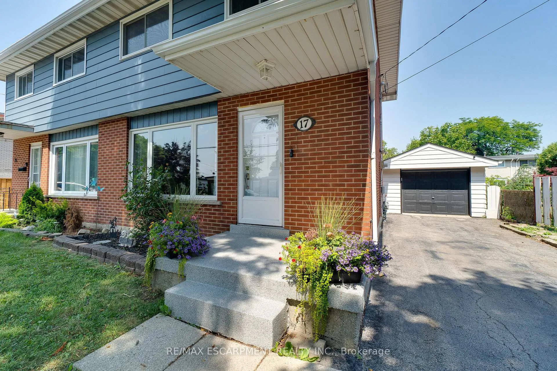 Photo 3 of 17 Ronaldshay Avenue, Hamilton, Greeningdon — HOMEH