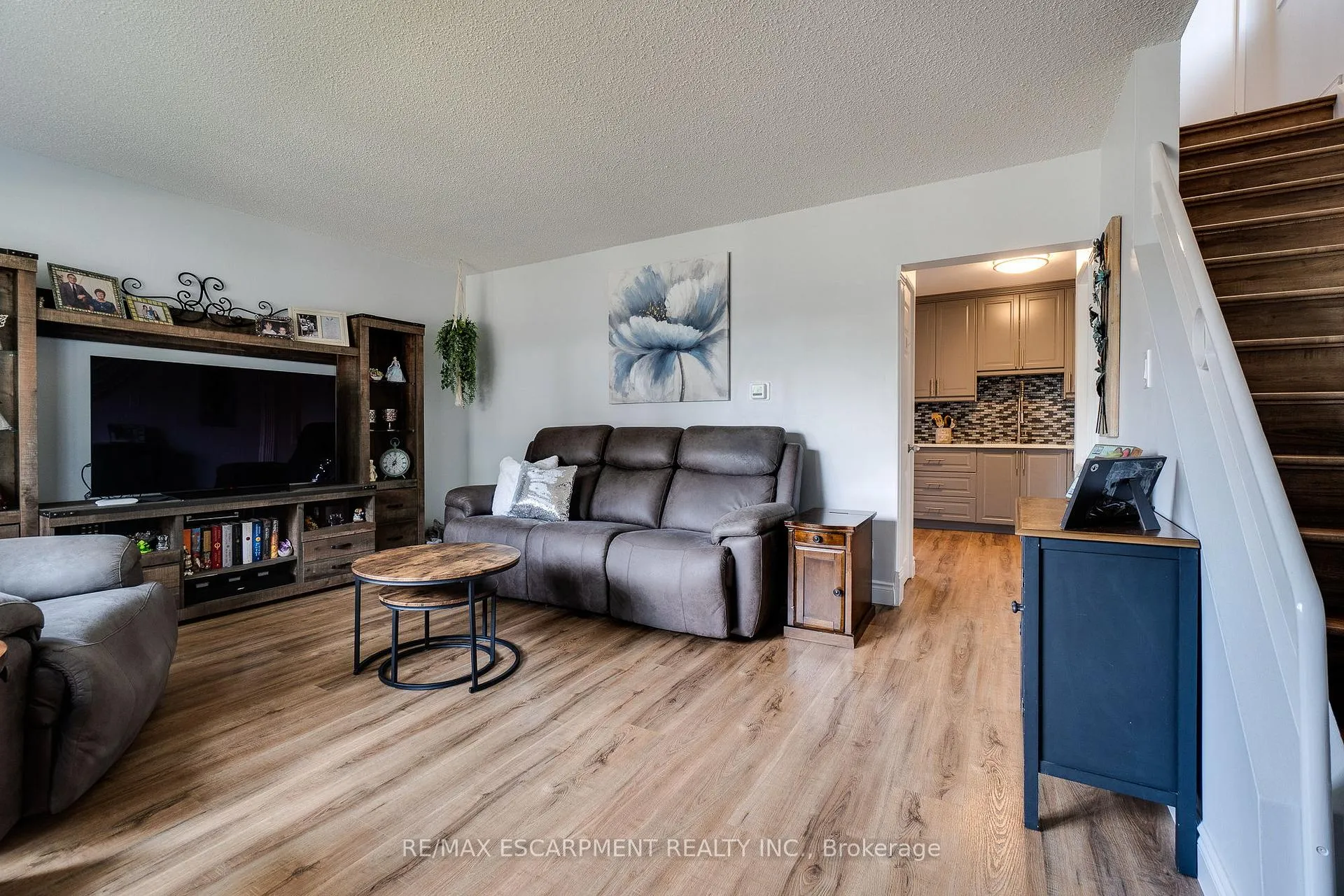 Photo 7 of 17 Ronaldshay Avenue, Hamilton, Greeningdon — HOMEH