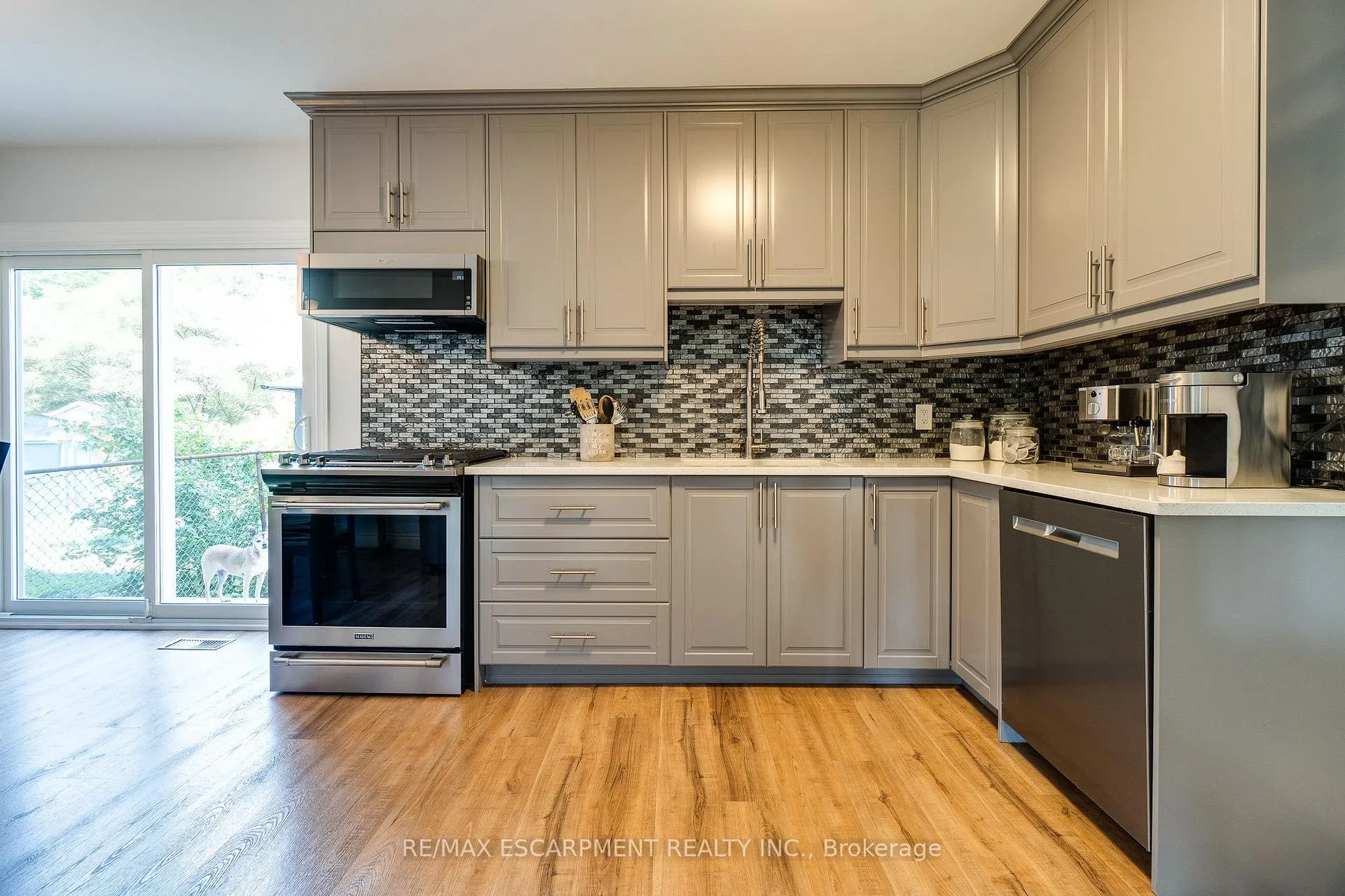 Photo 10 of 17 Ronaldshay Avenue, Hamilton, Greeningdon — HOMEH