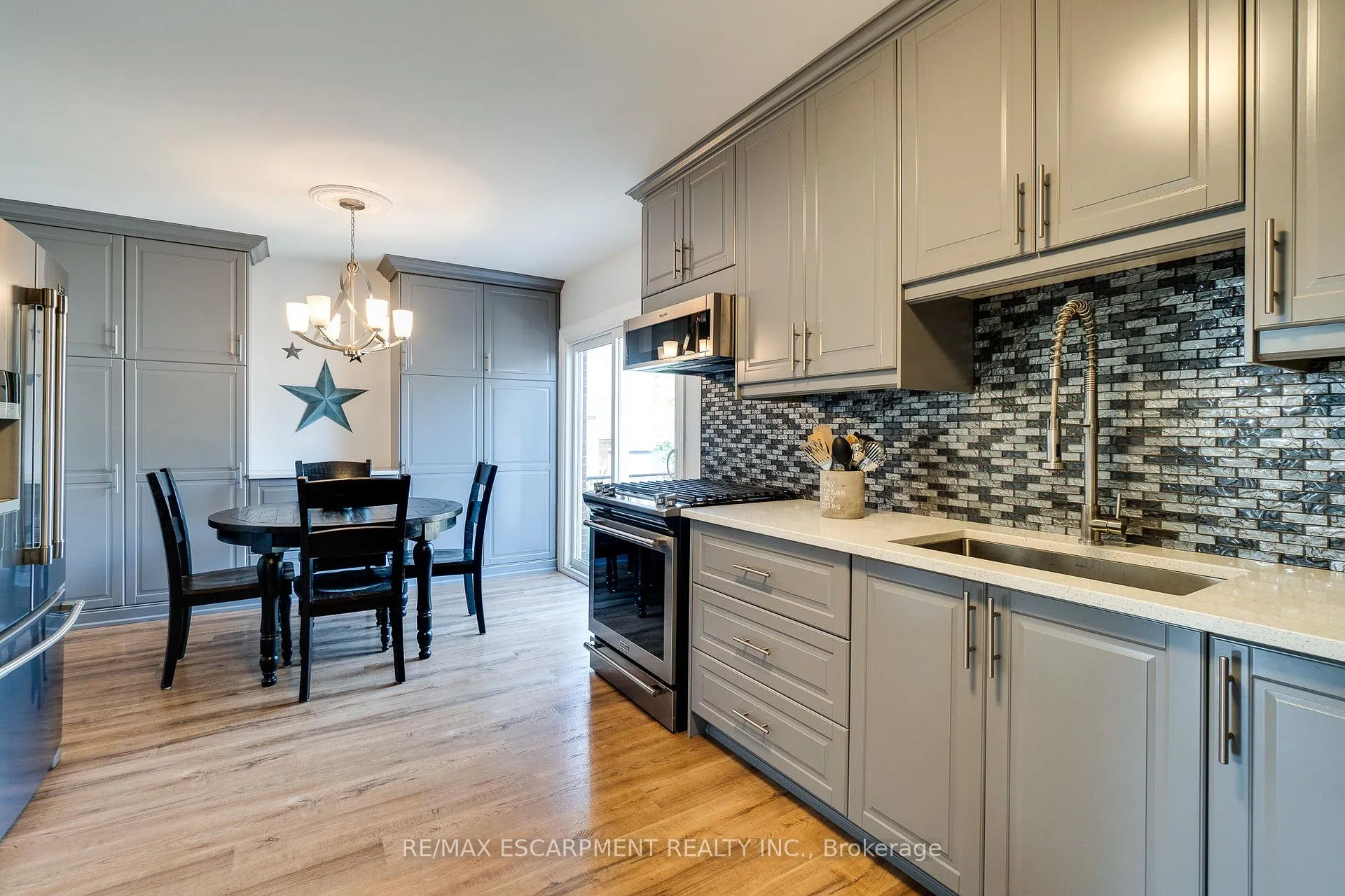 Photo 11 of 17 Ronaldshay Avenue, Hamilton, Greeningdon — HOMEH