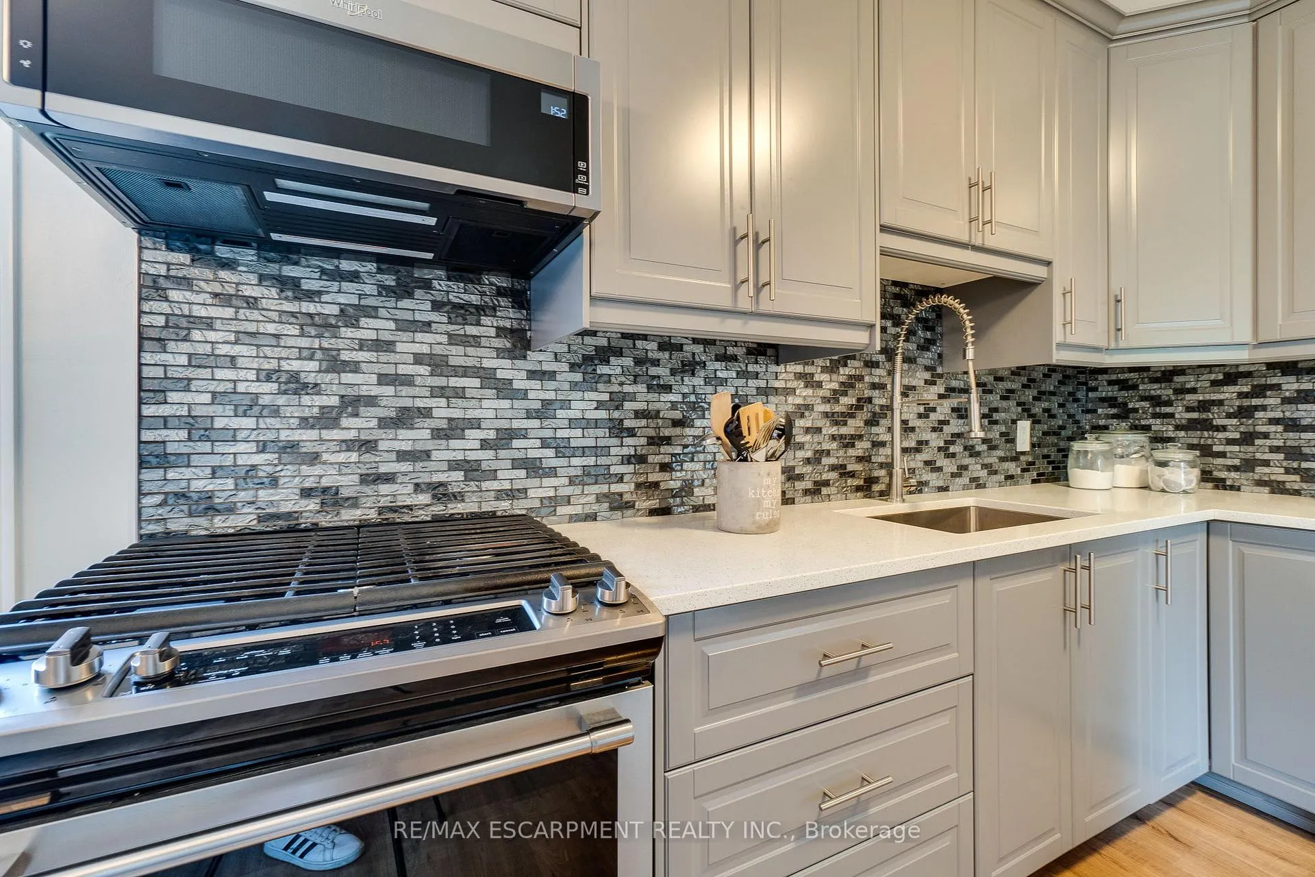 Photo 13 of 17 Ronaldshay Avenue, Hamilton, Greeningdon — HOMEH