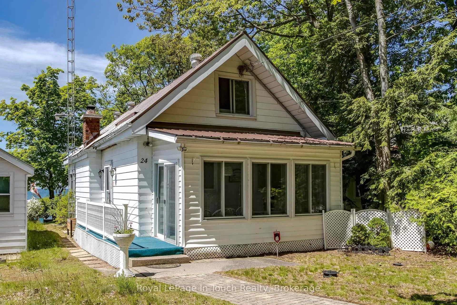 Photo 11 of 24 Belgrove, Tiny, Rural Tiny — HOMEH