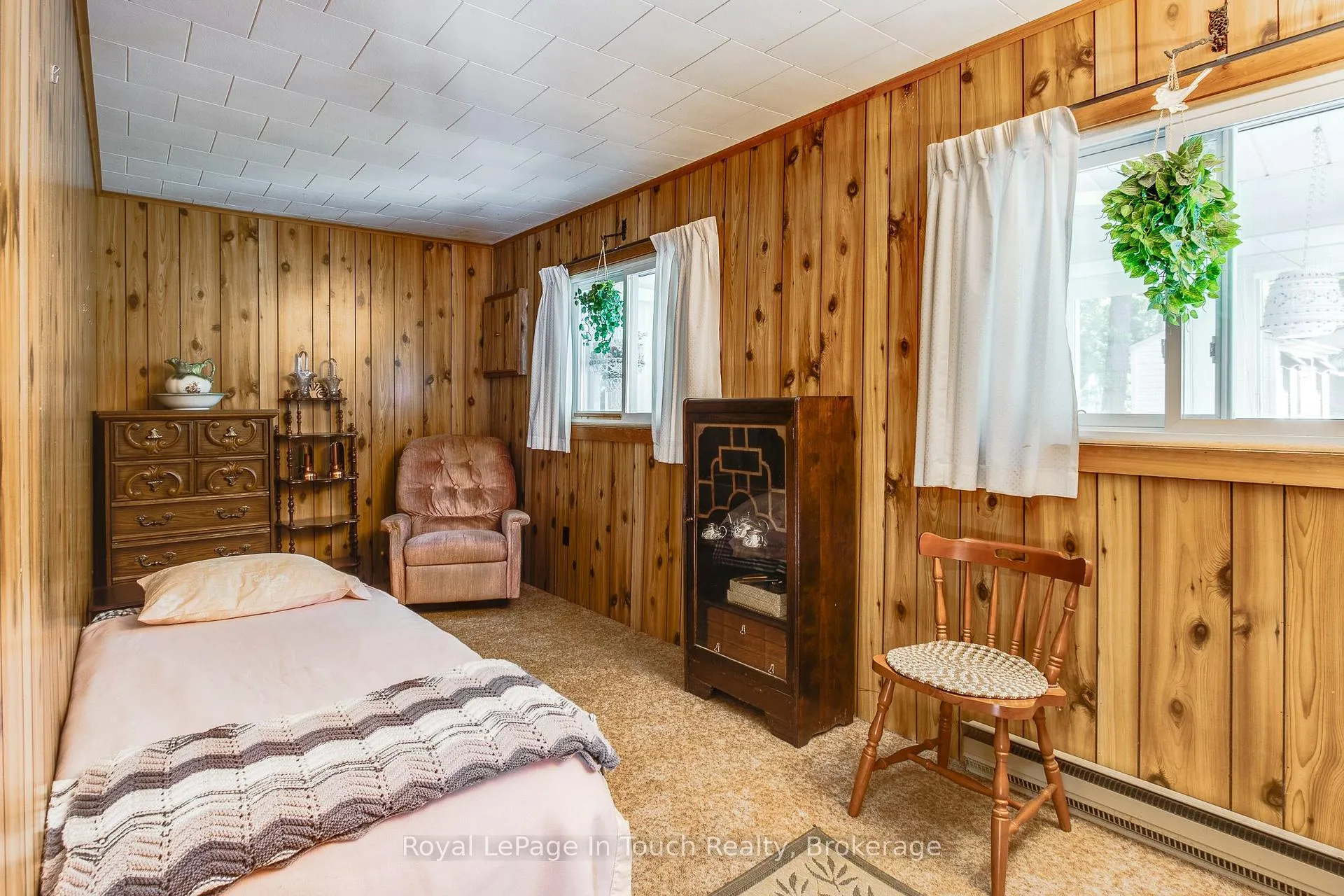 Photo 25 of 24 Belgrove, Tiny, Rural Tiny — HOMEH