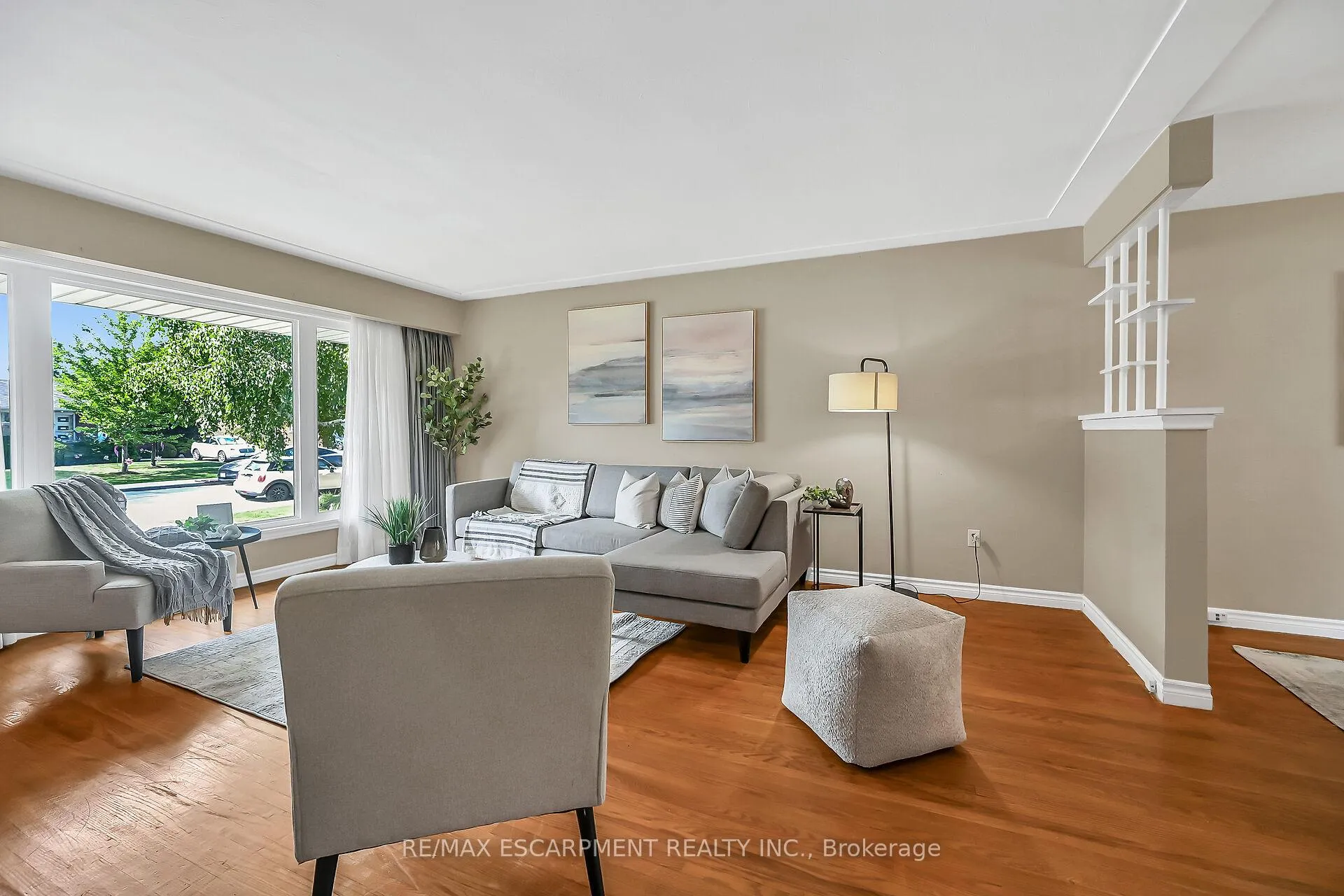 Photo 4 of 31 Belair Drive, Hamilton, Centremount — HOMEH