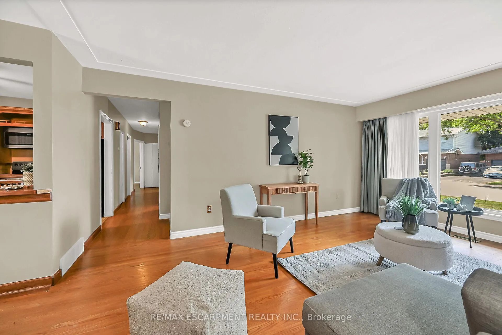 Photo 6 of 31 Belair Drive, Hamilton, Centremount — HOMEH