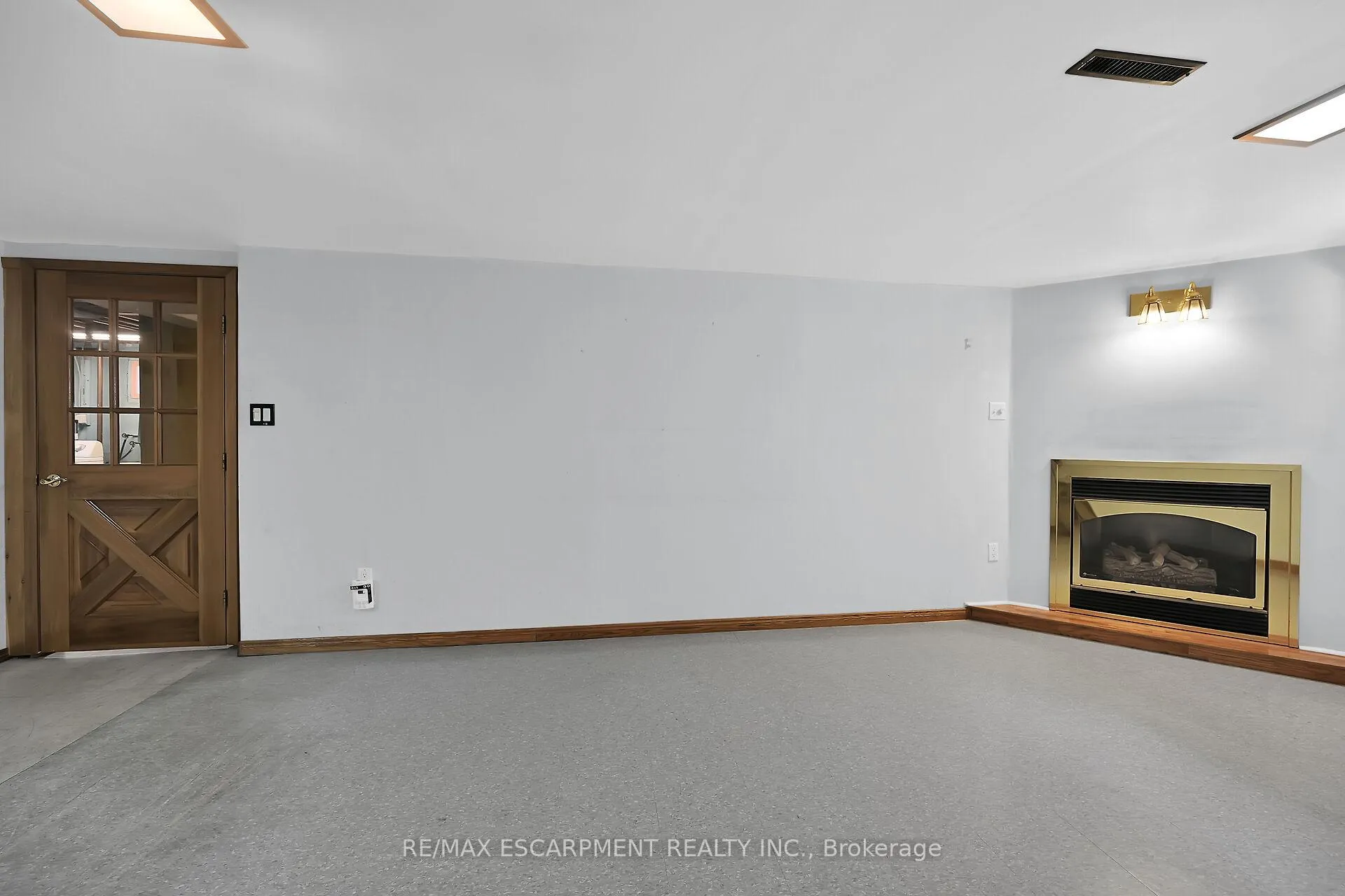 Photo 25 of 31 Belair Drive, Hamilton, Centremount — HOMEH